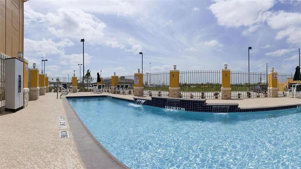 Holiday Inn Express Hotel And Suites Katy By Ihg Buitenkant foto